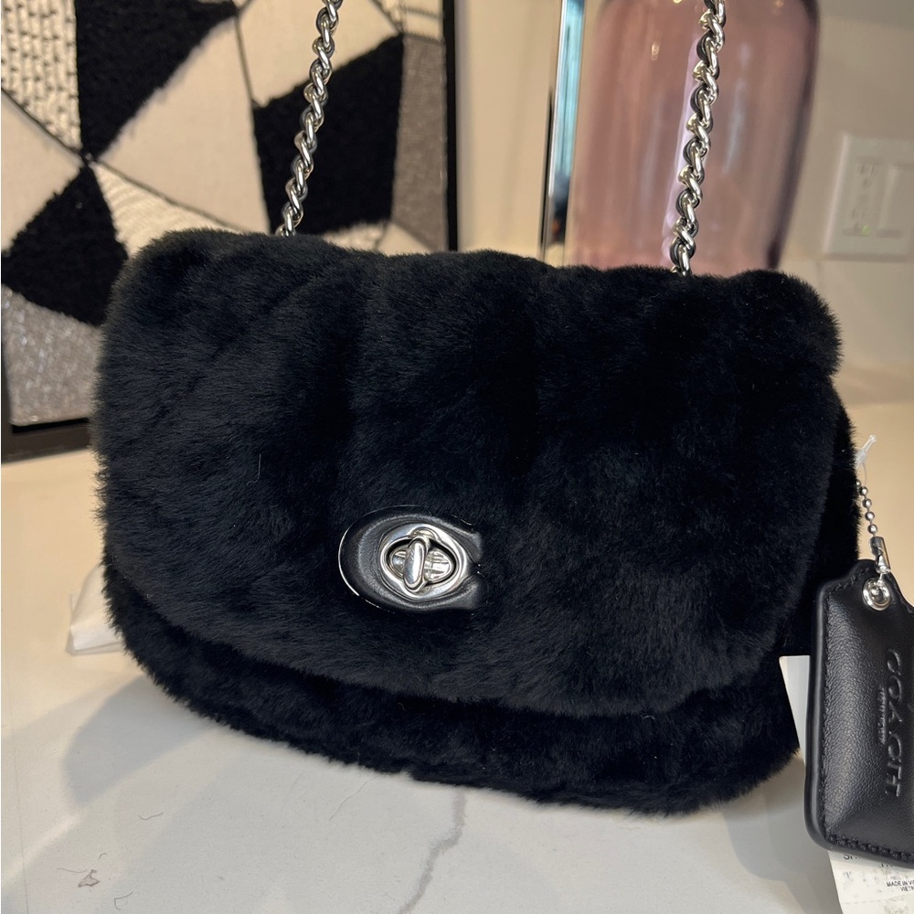 ⚡️SALE⚡️ NWT COACH SHEARLING QUILTED PILLOW BAG